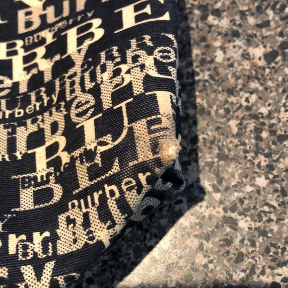 Burberry Material Shoulder Bag - Picture 3 of 7